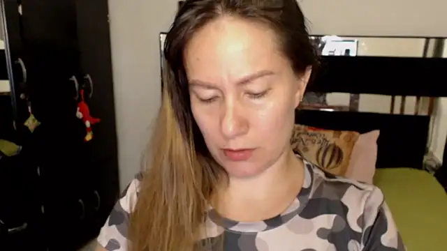 CATRINA-83 online show from February 2026 04:35:01 PM