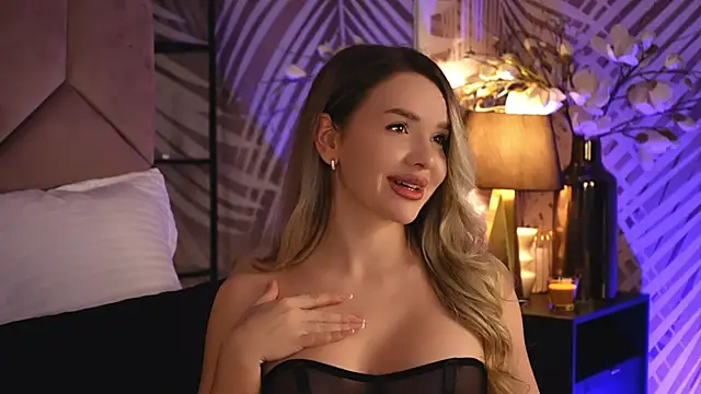 Snapshot of KatyaBelle chatting on November 2025 08:58:02 PM KatyaBelle online show from November 2025 08:58:02 PM