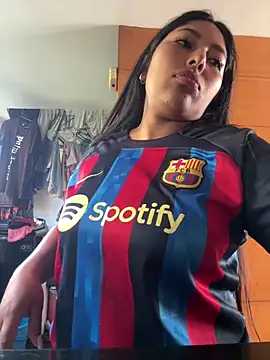 emmyjhonson07 online show from December 2025 02:01:02 PM