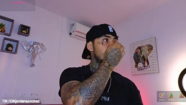 JordanSmiith  online show from January 2026 07:49:02 PM