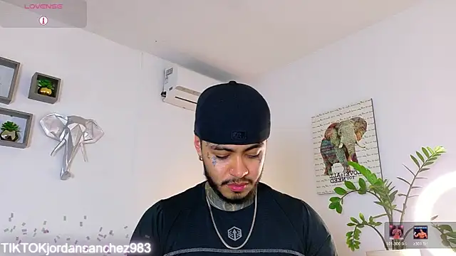 JordanSmiith  online show from February 2026 10:08:01 PM