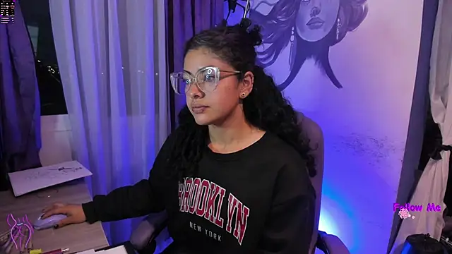 witchviolet online show from November 2025 10:26:02 AM