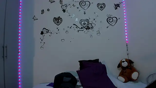 Snapshot of Linisprincehot69 chatting on February 2026 08:13:01 AM Linisprincehot69 online show from February 2026 08:13:01 AM