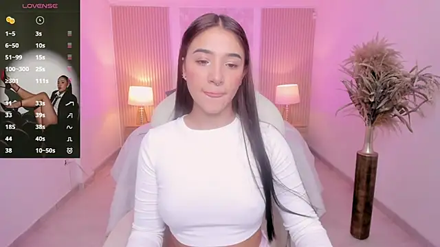 Snapshot of Antonella_Grayy chatting on April 2026 11:12:01 AM Antonella Grayy online show from April 2026 11:12:01 AM
