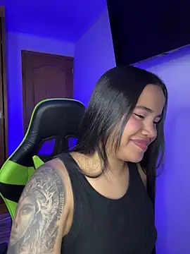 leila 22 online show from February 2026 07:23:01 AM