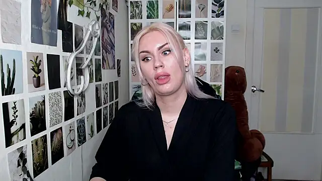 CapriScorpion online show from November 2025 10:36:01 AM