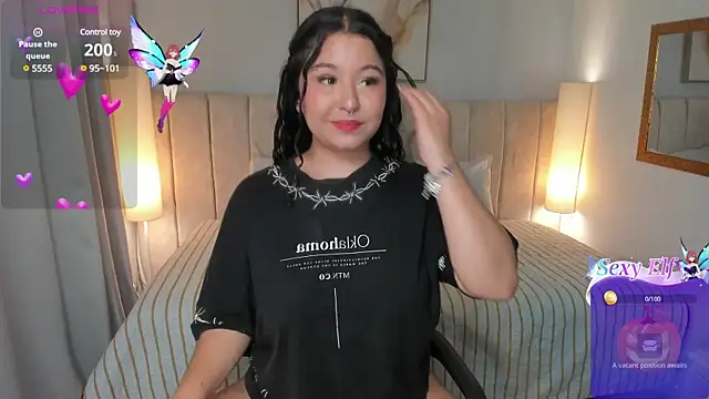 Atenea cuteee online show from January 2025 02:57:01 AM