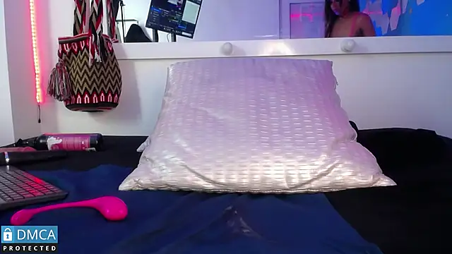 CarolRodriguez  online show from January 2025 10:39:01 PM