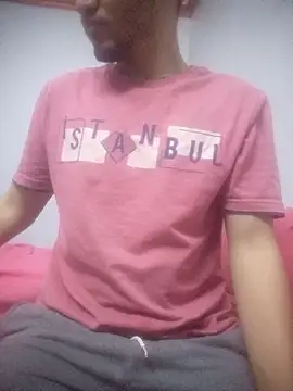 Snapshot of Arabian-B chatting on November 2025 10:43:02 PM Arabian-B online show from November 2025 10:43:02 PM