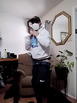 Snapshot of prettyboi6992 chatting on February 2025 04:47:02 PM prettyboi6992 online show from February 2025 04:47:02 PM