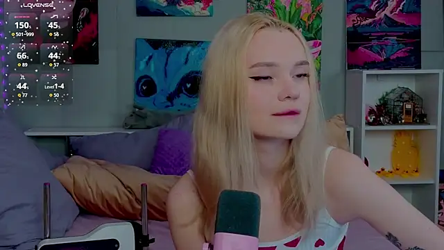 Snapshot of Viena_dias chatting on March 2026 03:52:01 PM Viena dias online show from March 2026 03:52:01 PM