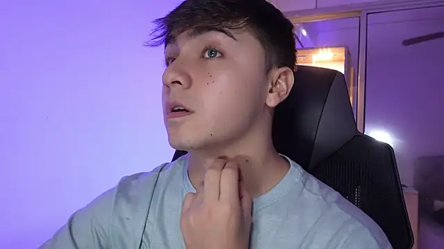 aron  cooper online show from November 2025 09:58:01 PM