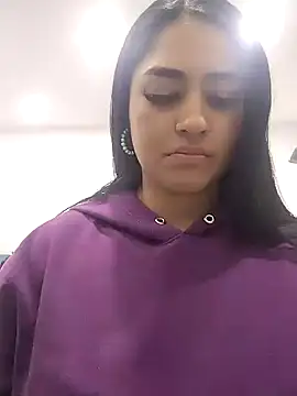 Charlotte cutee18 online show from October 2025 05:20:02 AM