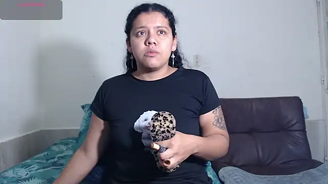 agata 22 online show from December 2025 04:52:01 AM