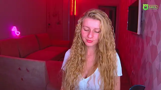 AmaliaQueen online show from November 2025 03:25:01 PM