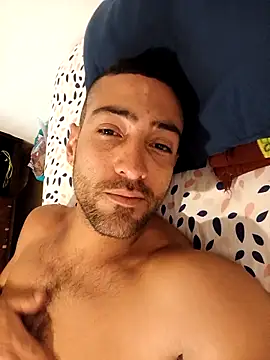 sebasxx97 online show from September 2025 01:36:01 PM