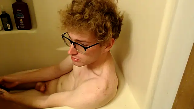 Snapshot of CreamyAustin chatting on November 2025 02:30:02 PM CreamyAustin online show from November 2025 02:30:02 PM