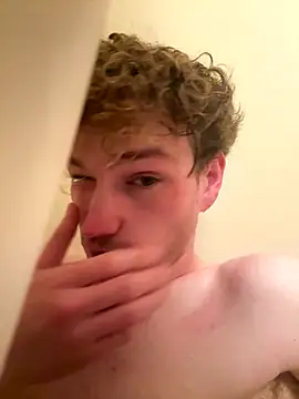 Snapshot of CreamyAustin chatting on November 2025 02:12:01 AM CreamyAustin online show from November 2025 02:12:01 AM