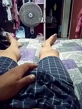 Snapshot of BandidodeAmores_84 chatting on December 2024 10:10:02 AM BandidodeAmores 84 online show from December 2024 10:10:02 AM