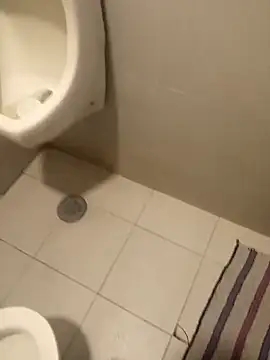 Snapshot of BandidodeAmores_84 chatting on February 2025 01:05:02 AM BandidodeAmores 84 online show from February 2025 01:05:02 AM