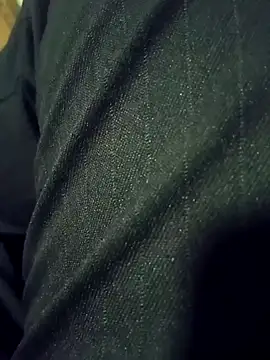 Snapshot of BandidodeAmores_84 chatting on February 2025 10:21:01 PM BandidodeAmores 84 online show from February 2025 10:21:01 PM