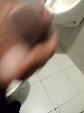 Snapshot of BandidodeAmores_84 chatting on March 2025 06:58:02 PM BandidodeAmores 84 online show from March 2025 06:58:02 PM