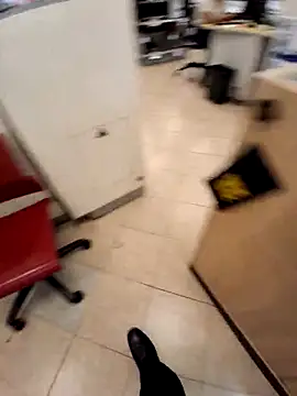 Snapshot of BandidodeAmores_84 chatting on September 2025 09:48:02 PM BandidodeAmores 84 online show from September 2025 09:48:02 PM