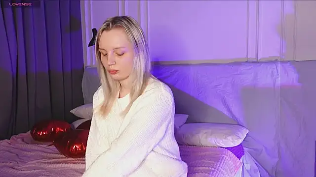 Snapshot of Beatrica_Klein chatting on February 2025 05:05:02 PM Beatrica Klein online show from February 2025 05:05:02 PM