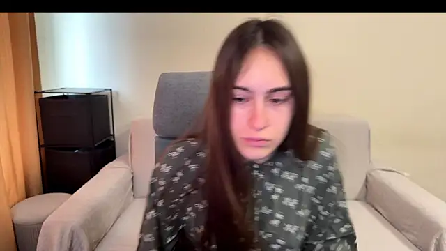 AliceKolltt online show from November 2025 10:37:02 AM