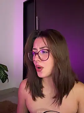 EmaSaenz online show from February 2025 12:43:01 AM