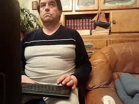 sympatrique online show from December 2024 06:40:01 PM