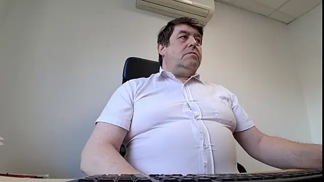 sympatrique online show from June 2026 06:33:02 AM