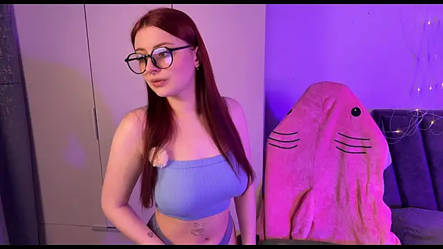 Snapshot of RozieRose chatting on October 2025 04:51:02 AM RozieRose online show from October 2025 04:51:02 AM