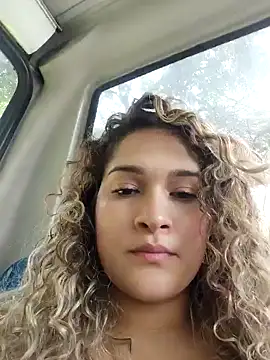 Sara smiiith211 online show from December 2024 03:13:02 PM