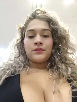 Sara smiiith211 online show from December 2024 01:21:01 AM