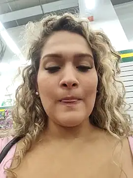 Sara smiiith211 online show from March 2025 12:53:01 AM