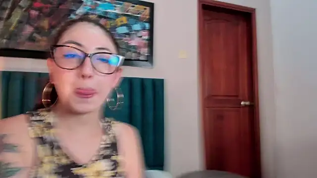 Emilywatsonn online show from December 2025 02:24:02 PM