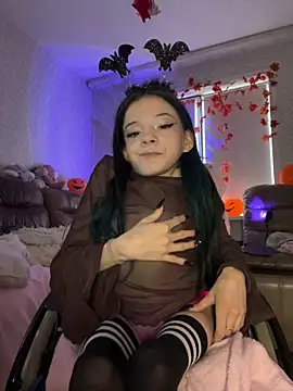 MiniSophiaa online show from October 2025 08:51:02 AM