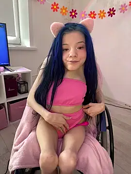 MiniSophiaa online show from April 2026 08:09:02 AM