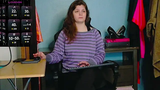 TreeJeanne online show from October 2025 11:33:01 AM