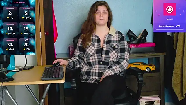 TreeJeanne online show from November 2025 11:49:02 PM