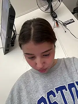 Lia sex69 online show from February 2025 03:20:02 PM