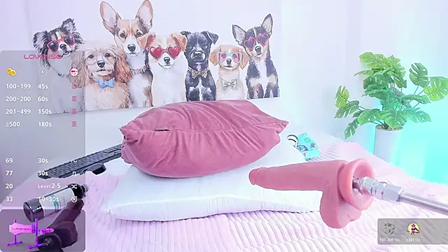 ashley nicoll online show from November 2025 01:33:02 PM