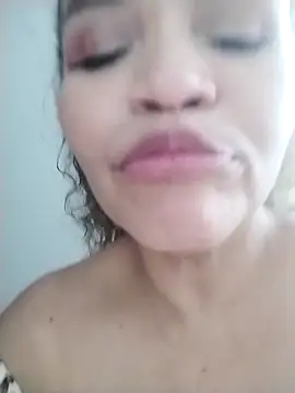 Alma Sexyy online show from November 2025 07:45:02 PM