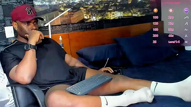 thomas santtos1 online show from March 2025 01:40:02 PM