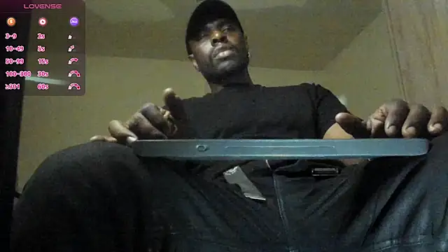 Snapshot of thomas_santtos1 chatting on July 2026 01:53:01 AM thomas santtos1 online show from July 2026 01:53:01 AM