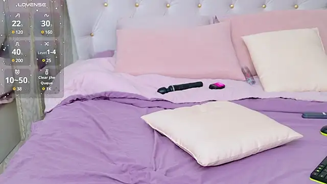 Snapshot of Damn_Bae_ chatting on March 2025 07:24:01 AM Damn Bae online show from March 2025 07:24:01 AM