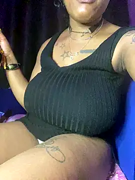 Snapshot of Cherrytowild chatting on December 2025 07:53:02 PM Cherrytowild online show from December 2025 07:53:02 PM