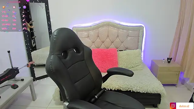 Snapshot of baby_love03 chatting on December 2025 08:19:02 AM baby love03 online show from December 2025 08:19:02 AM