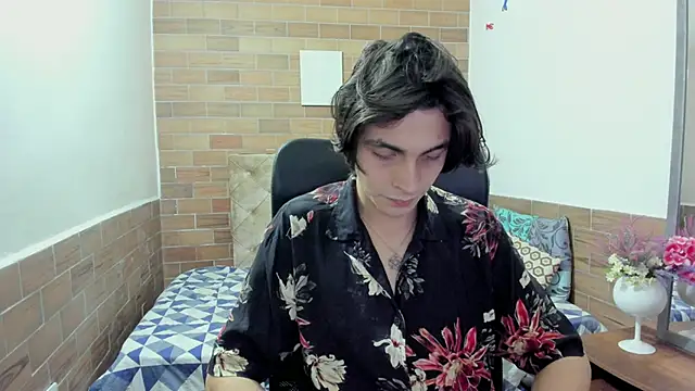 MIKE HUNTER7 online show from January 2025 12:13:01 PM